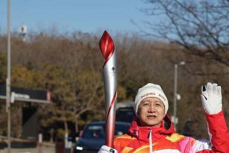 河山王海峰妻子