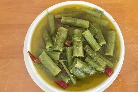 怎么做苋菜梗霉豆腐