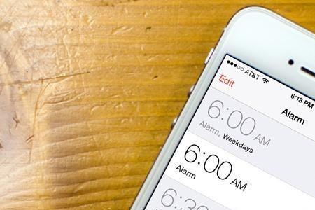 苹果手机定了闹钟为什么不闹