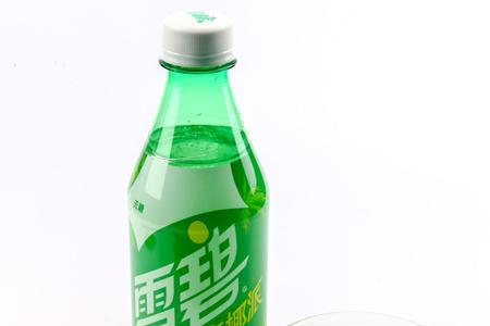 用雪碧瓶装泡菜好吗