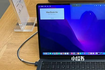 macbookairm2可以玩英雄联盟吗