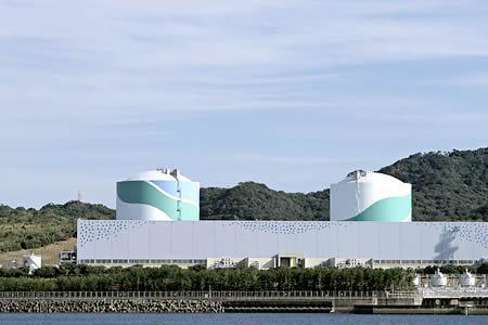 青山核电站建于哪一年