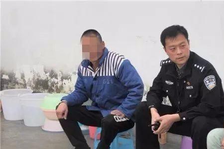 判了一年能在看守所服刑吗