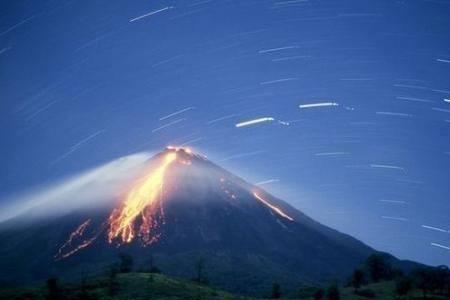 锥形火山和盾形火山的区别