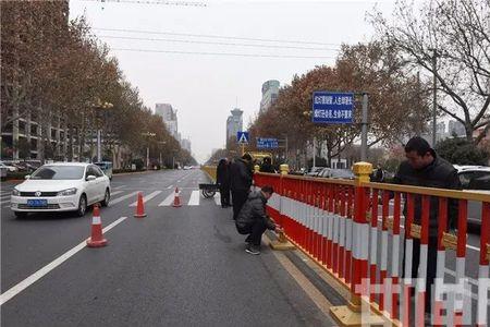 道路中间护栏开设人行横道规定