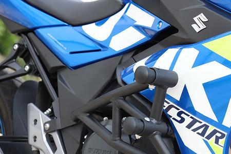 铃木gsx250r哪个颜色显大