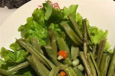 贡菜煮火锅煮多久