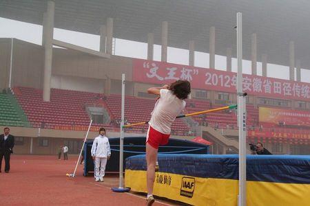 高中女子跳高正常成绩