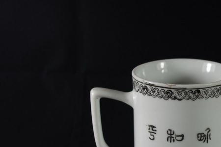 茶杯上面1000mi是啥意思