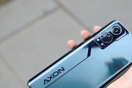 中兴axon30屏下版耐摔吗