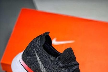 nike跑鞋目标客户是谁