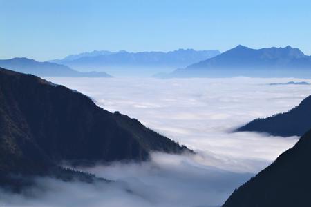 巴郎山云海几点钟