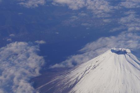 富士山爆发能开飞机吗