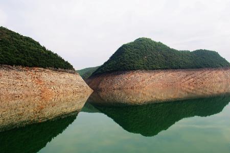 支嘎阿鲁湖海拔