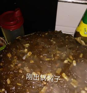 做好的焖子放冰箱里冷藏几小时