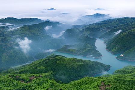 青山绿水的造句