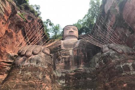 东方佛都门票不包含乐山大佛吗