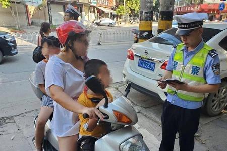 信号怎么样拍摩托车压违章