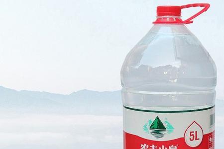 农夫山泉水桶能装食用油吗