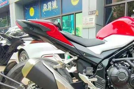 cb400f和cb400的区别