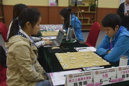 王铁锤是全国女子下棋第一人吗