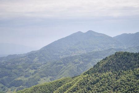 湖南雪峰山附近城市