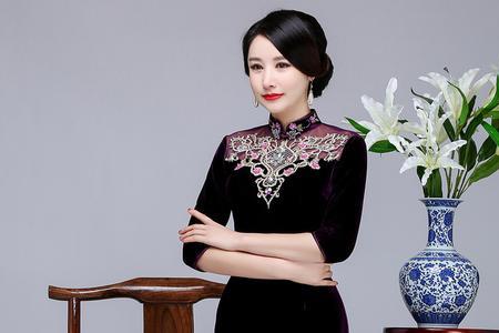 女儿9月结婚母亲穿什么衣服