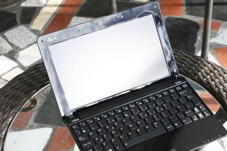 eeepc1005pxd能运行w10吗