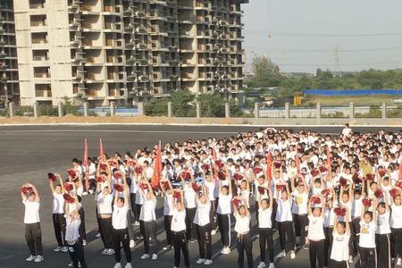 郑州龙湖四中怎么样