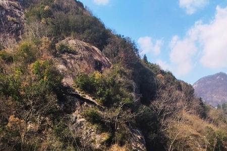 8月份去燕子河大峡谷适合吗