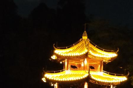 香山湖公园夜景开放时间