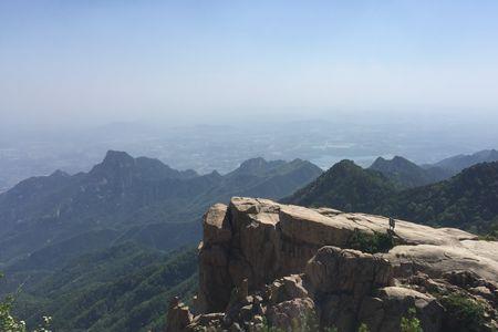 东岳泰山后面是什么