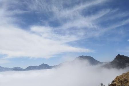 夏天去西岭雪山需要带厚衣服吗