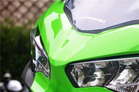 川崎ninja400轮胎多宽