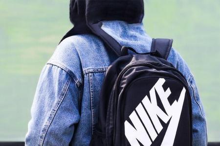 nike双肩包上的抽绳是干嘛的