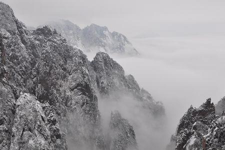 形容黄山雪景的诗句