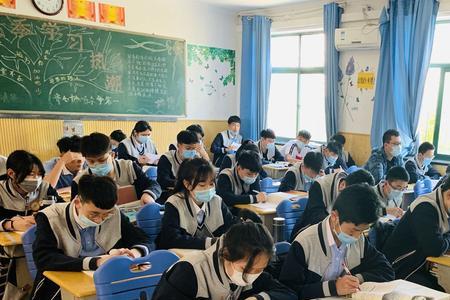 青岛市高中学生有多少人