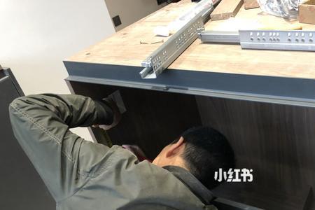 橱柜免拉手时间长了会掉吗