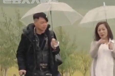 欲海潮2女主角艾威是谁扮演的