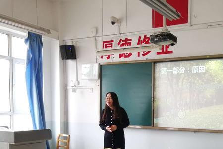 乌市15中学是不是重点中学