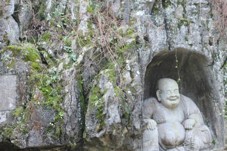 飞来峰里面有几个寺庙