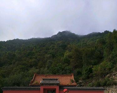 百花山停车场有充电桩吗