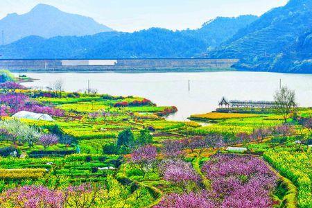 繁花似锦和湖光山色是什么意思