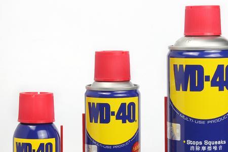 wd40防锈润滑剂可以喷塑料嘛