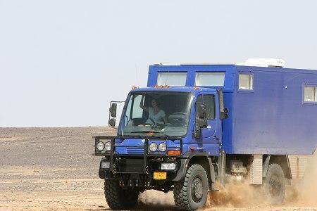 解放雪鹰4x4越野房车最高时速