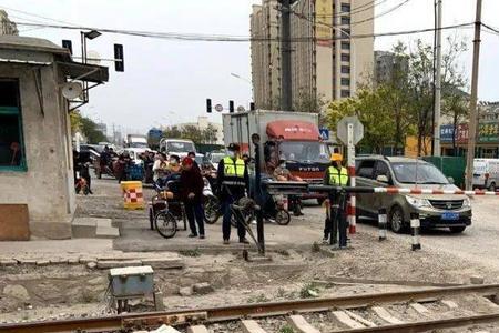 高速上为什么没有铁路道口