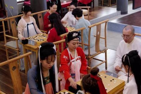 弈城围棋9段是现实中的什么水平