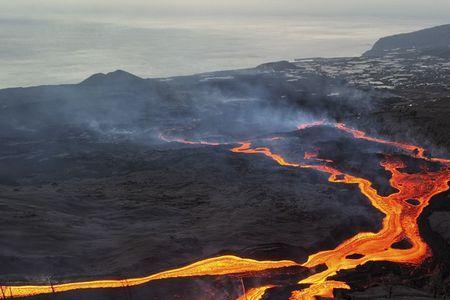 火山地皮和灰烬地皮什么区别