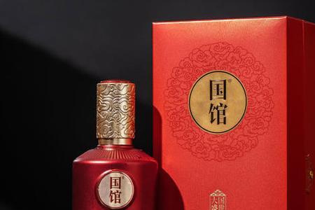 带门字的白酒是什么酒