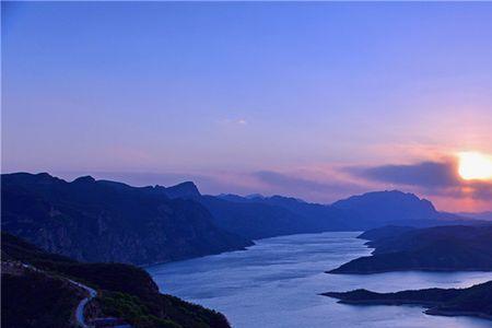 黄河三峡水有多深